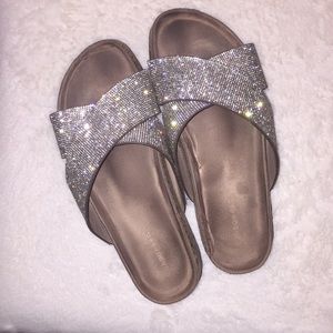 London Fog Sandals